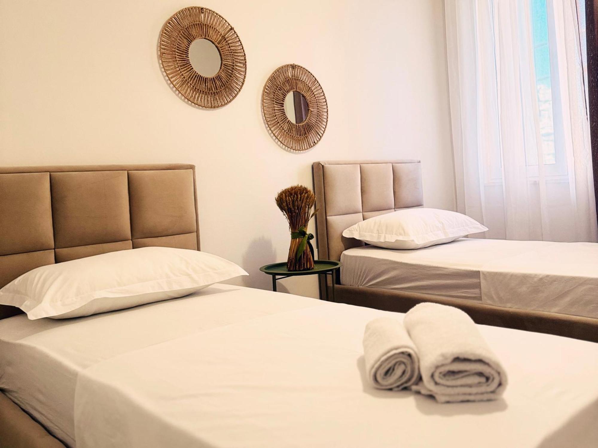 Enol Plazza Apartment 地拉那 外观 照片